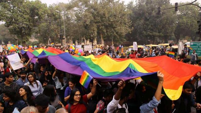 सुप्रीम कोर्ट ने लिया आज अहम फैसला कहा समलैंगिक संबंध अपराध नहीं